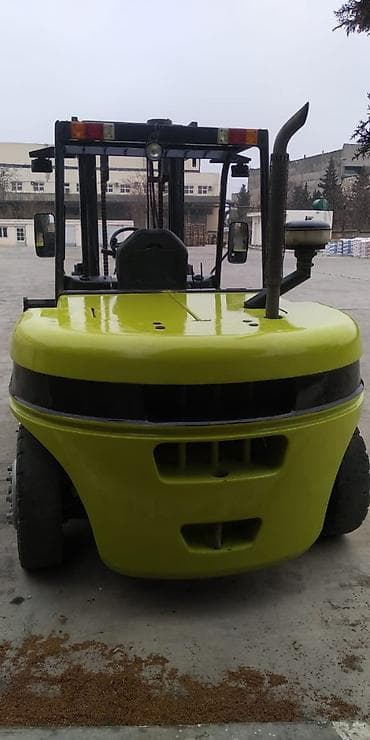forklift operatoru: Forklift. AvtoKar. Yükləyici Clark C70D, 7 tonluq Dizel 2012ci il Saz — 2