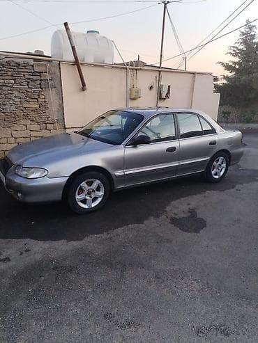 obd 2 1.5: Mazda 626 sedan - Kuzov: 4 qapılı sedan, gümüşü rəng - Mühərrik və — 2