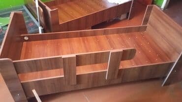 двуспальная кровать с подъемным механизмом: Для девочки и мальчика, Кровать, Без подьемного механизма, Без матраса, Без выдвижных ящиков — 1