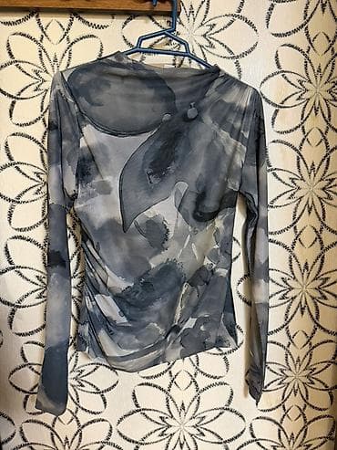 Qadın uzunqol bluz - Model: nazik, yüngül və elastik parça ilə