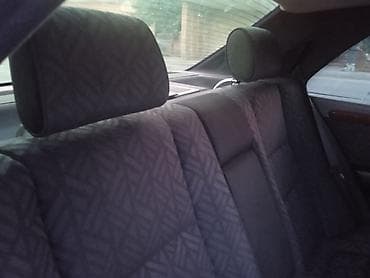 islenmis avtomobiller: - Disklər: Mercedes-Benz orijinal yüngül lehimli disklər (5 cüt şüalı — 4