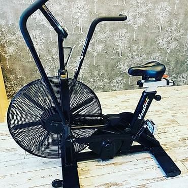 Volk Gym hava müqavimətli velotrenajoru. Bu qara rəngli trenajor, hava — 1
