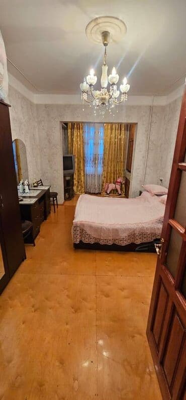 razinde 1 otaqli menzil: Bakı, 3 otaqlı, Köhnə tikili, 80 kv. m — 3