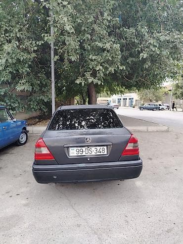 mercedes e280: Mercedes-Benz C-Class: 1.8 l | 1997 il Sedan — 3