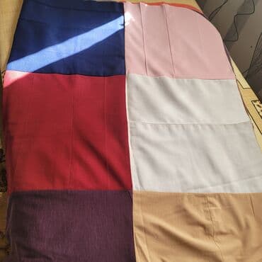 iydə tozunun qiyməti: Güllü nazik sindifon adyal 5 az İkiüzlü qalın adyal 1i 15 azn Boz yun — 8