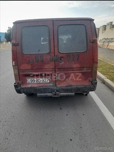 çayka maşın: Yükdaşıma üçün qapalı furqon tipli mikroavtobus. Xüsusiyyətlər: - — 3