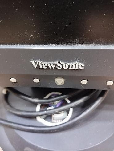 ucuz monitor: ViewSonic VA703b LCD monitor - Ekran: 17" inc (diagonal), kvadrat — 5