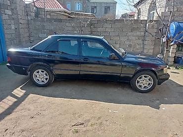 volkswagen 4: Mercedes-Benz 190 (W201) sedan - Kuzov: 4 qapılı sedan, tünd mavi — 2