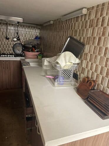 sumqayit bulvarinda restoranlar: Nərimanov metrosuna yaxin yerləşən pab olan ayi 4000 azn kirayə — 15