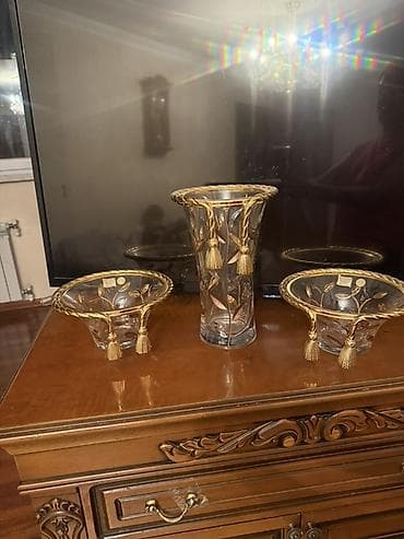 gul salonu: Vaza dəsti, Xrustal — 1