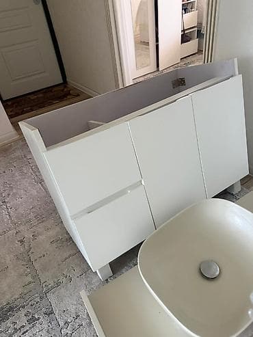 panel satisi: Moydadir güzgü ile birlikde satilir 120 manata.Ölcüsü 0,97/0,40 — 2