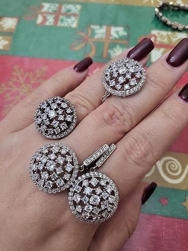 Аксессуары: В комплекте: Кулон, Кольцо, Серьги, Серебро, 925 проба, 26 г — 1