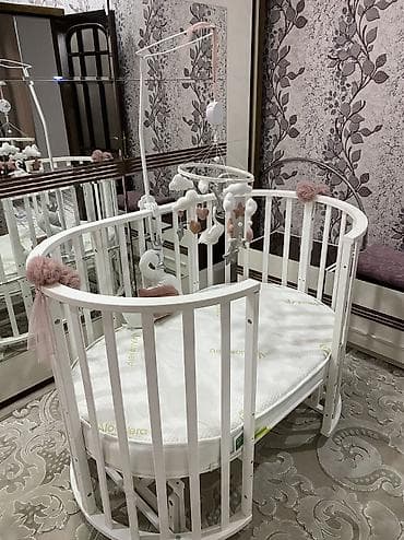 oglan hediyeleri: Oğlan və qız üçün, İşlənmiş, Yumru, Beşik, Dəstsiz, Matras ilə, Yellənmə mexanizm ilə — 2