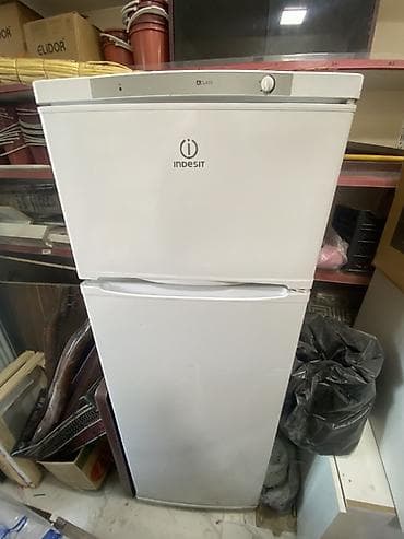 qədim samovar satisi: 2 qapılı Indesit Soyuducu Satılır, rəng - Ağ — 1