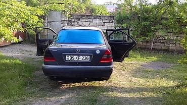 Продажа авто: Mercedes-Benz C 180: 1.8 л | 1996 г. Седан — 3