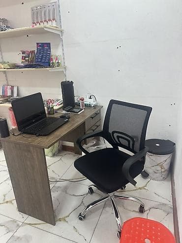 paltar rəfi: Hazır biznes arenda aylıq 400 ödəyəcəksiz ev yəsiynən danışıb aşaqı — 1