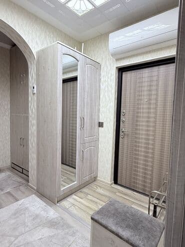 kirayə evlər içəri şəhər: Mənzil Güllü bağa yaxın ərazidə yerləşir. Yaşayış üçün tələb olunan — 7