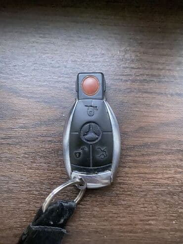 замок на калитку: Orginal Mercedes açarı — 2