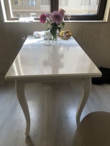белый стол на кухню: Qonaq masası, MDF, Dördbucaq masa — 1
