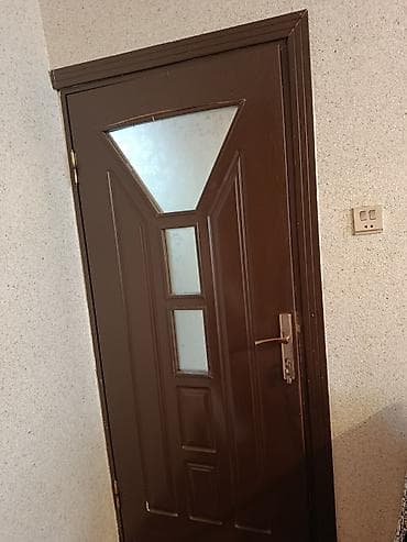 Otaq qapıları – klassik dizayn, şüşə panellərlə işlək qapılar satılır — 2