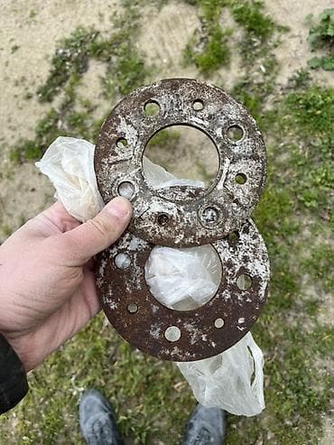 Aksesuarlar və tüninq: Məhsul: Metal təkər aralıq üzükləri (spacer) – 2 ədəd Təsvir: - — 1