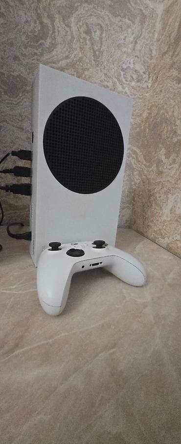 Xbox Series S oyun konsolu + orijinal simsiz nəzarətçi - Kompakt ağ