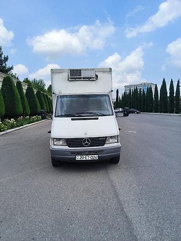 Mercedes-Benz Sprinter: 2.9 l | 1999 il