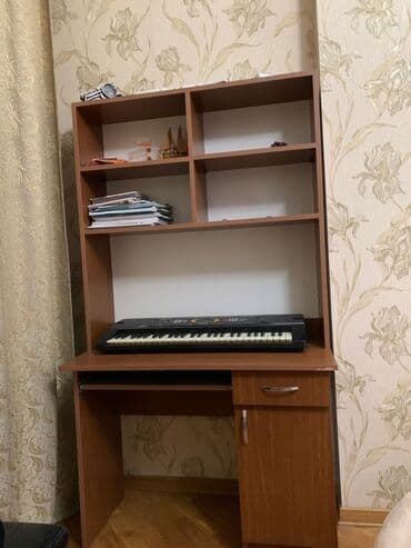 künc rəf: Künc masa, Polkalı, Siyirməli, Teksturalı laminat — 1