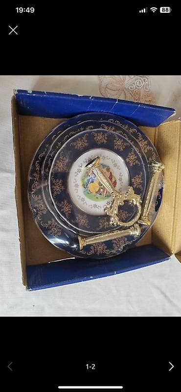 Qab-qacaq və mətbəx ləvazimatları: Tort və şiriniyyat qabı, rəng - Göy, Farfor, Çexiya — 1