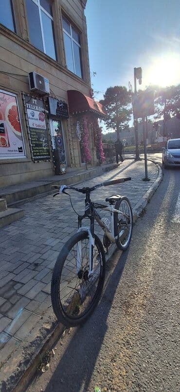 velosiped bazari: Yeni Şəhər velosipedi Scott, 28", sürətlərin sayı: 32, Ünvandan götürmə — 3