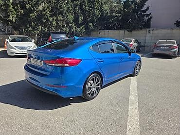 Транспорт: Hyundai Elantra: 2 л | 2017 г. Седан — 8