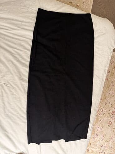 midi karandaş qadın ətəkləri: Qara rəngli dar kəsimli ətək 60 Azn alinib, hec geyinilmeyib. 20 azn — 1