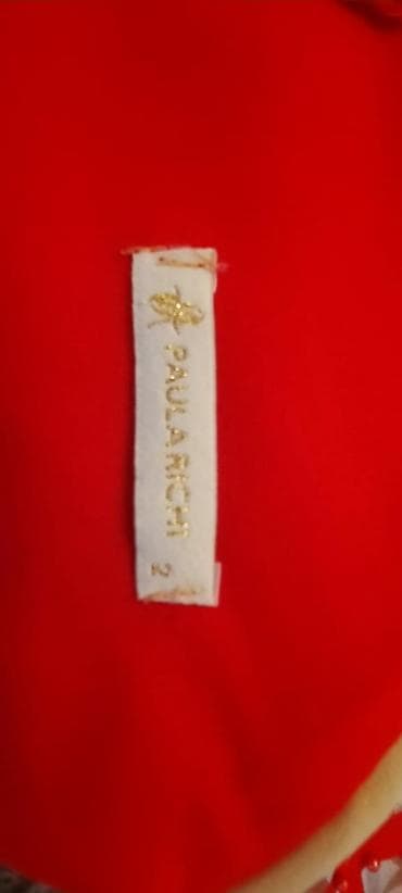 vecerni donlar: Uzunluĝu :140 sm
Rengi :qirmizi
Olçu :s,m
Teze deil — 4