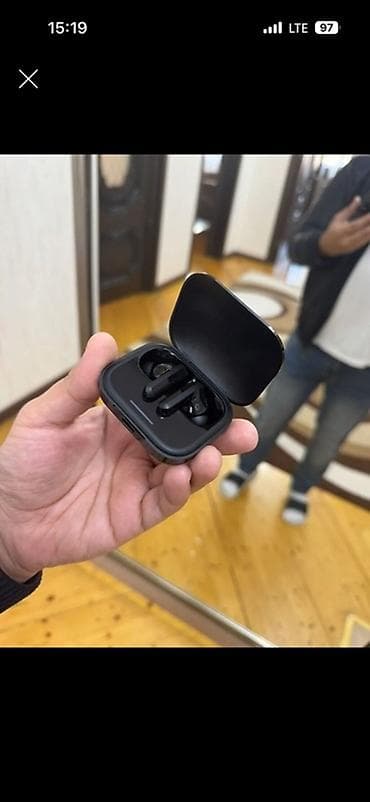 qulaqcıq bluetooth: 4 mm dinamik sürücü – güclü və aydın səs üçün. * 🔇 46 dB Aktiv — 1