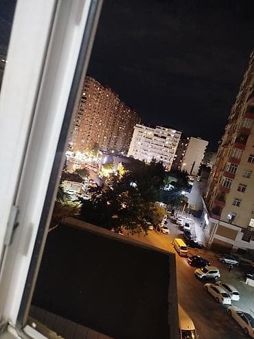 otaq arakesmeleri: Yeni Yasamal. Bravo marketin arxa binasında yerləşir.İnşaatçılar — 4