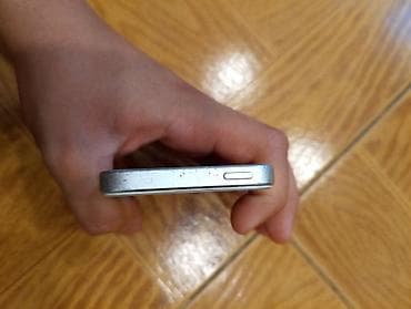 iphone 5 's: IPhone 5s, 16 GB, Gümüşü — 3