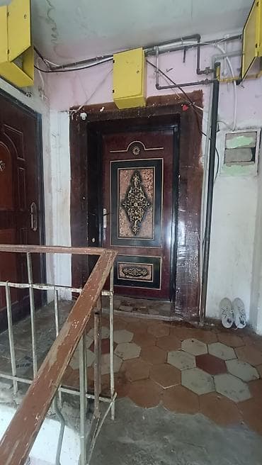 kiraye qaraj: Kirayə 2 otaq ev verilir. Ev orta təmirlidir. Uzun müddətə verilir. Ev — 6
