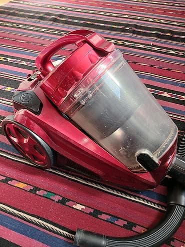 tost coreyi: Çəlləkli (tozsuz torba) tozsoran - Rəng: qırmızı, kompak təkərli — 2