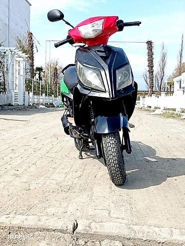 Skuter/skuterlə şəhər içi rahat hərəkət üçün praktiki model