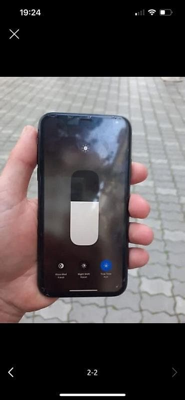 iphone 5 es: IPhone 11, Qara — 2