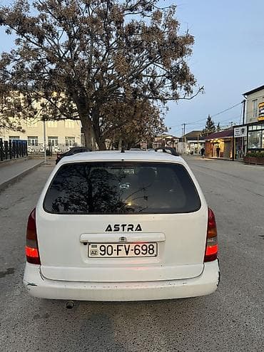 mercedes maşın: Opel Astra: 1.8 l | 1998 il 434700 km Universal — 6