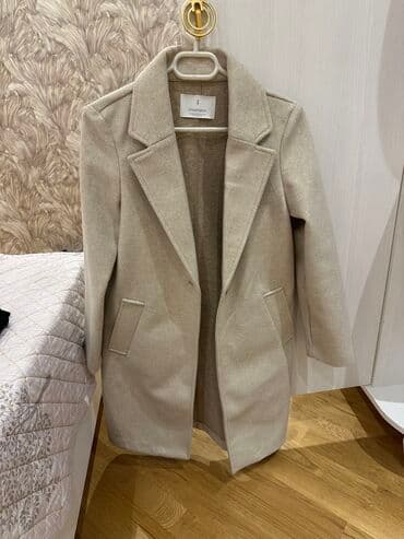 qadınlar üçün təbii dublyonkalar: Palto, Stradivarius, XS, rəng - Bej — 1