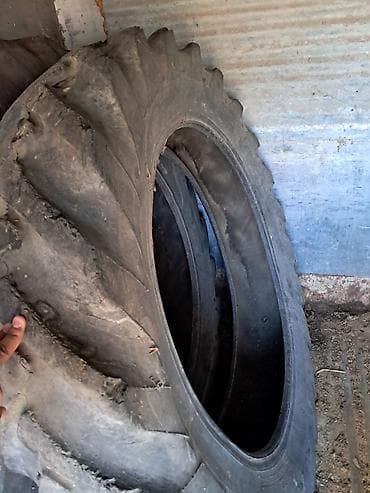 r18 diskler: T-28 ARXA TƏKƏRİ 13/36 - Növ: Traktor/aqrotexnika üçün arxa şinlər - — 2