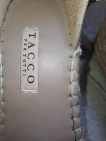 белые босоножки на тракторной подошве: Размер: 40, Новый — 9