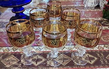 qab yigan: Stəkanlar — 2