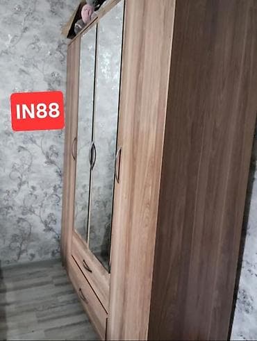 Ev üçün mebel: Dolab tecili olaraq satilir 140 manata.Ünvan:Razin qes ( 1NE&IN88) — 1
