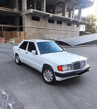Mercedes-Benz 190 (W201): 2 l | 1998 il Sedan