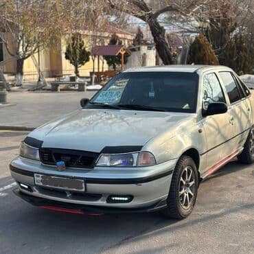 Daewoo Nexia: 1.5 l | 2005 il Sedan