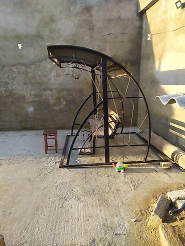 İşlənmiş, Skamya-yelləncəl, Zontikli, Metal