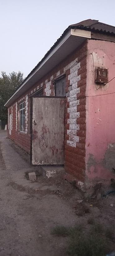 Obyekt satılır.Neftçala rayonu Xıllı qəsəbəsində yerləşir.içərisi — 3